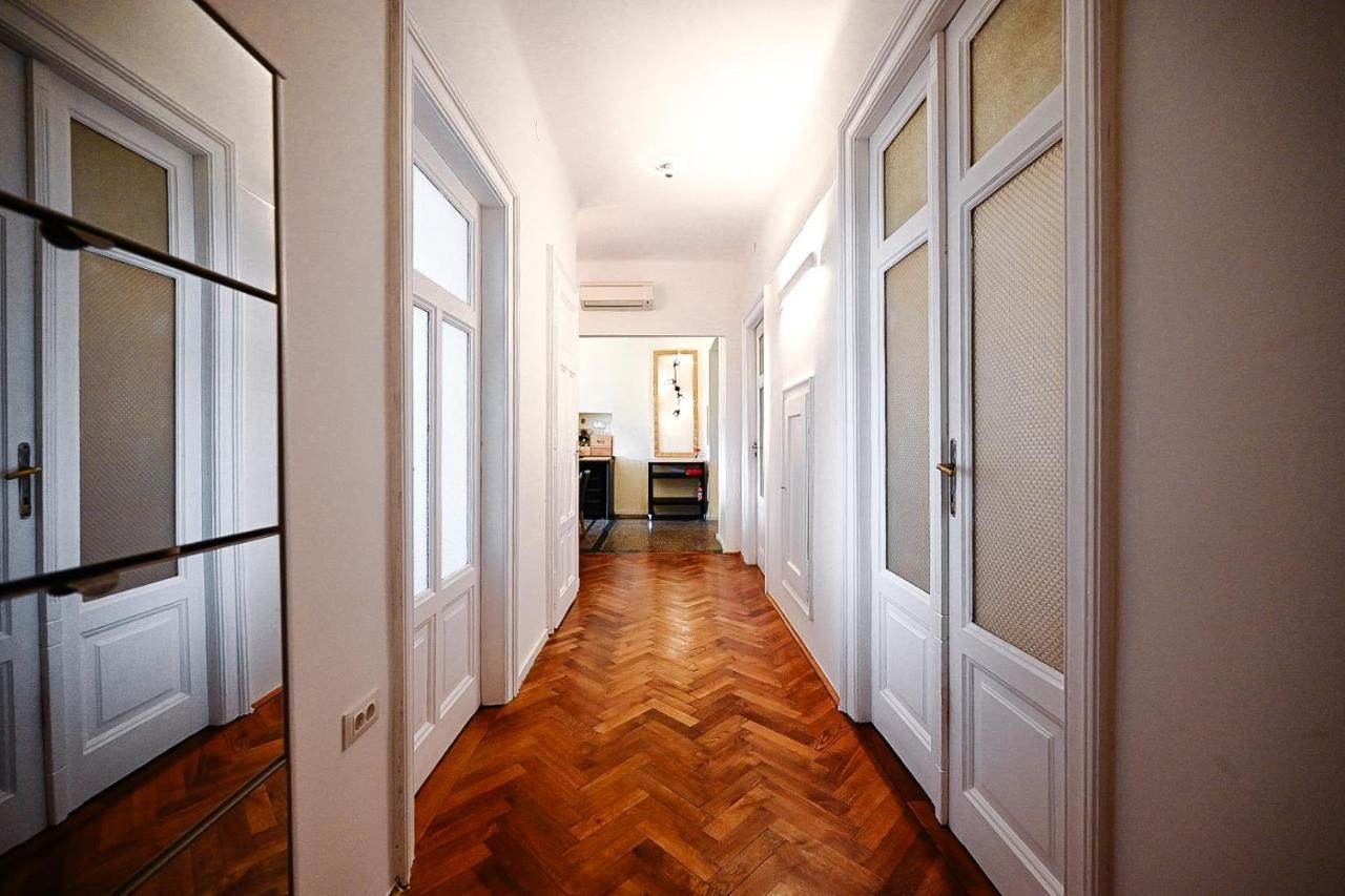 רייקה '2R' City Center Holidays And Workstays מראה חיצוני תמונה